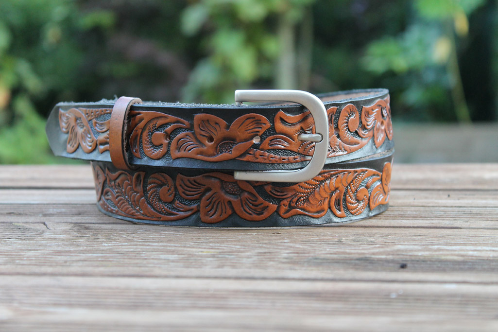 Hand carved leather belt - Floral pattern - Leatherwork by Brian Kerrigan