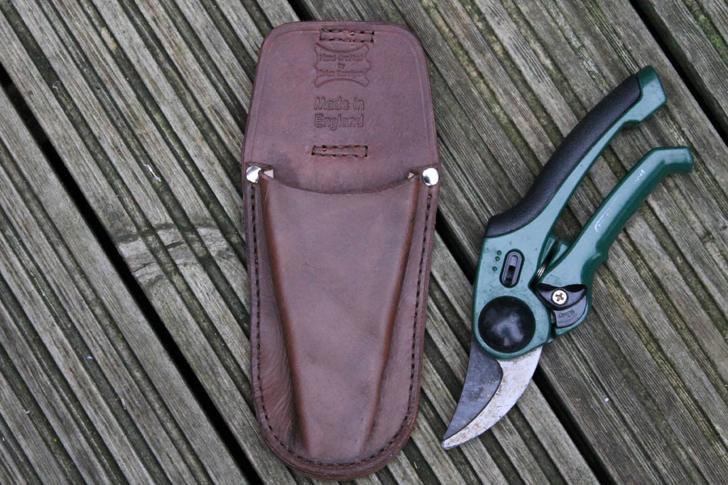 Gardener's secateurs/tool holster brown leather Leatherwork by